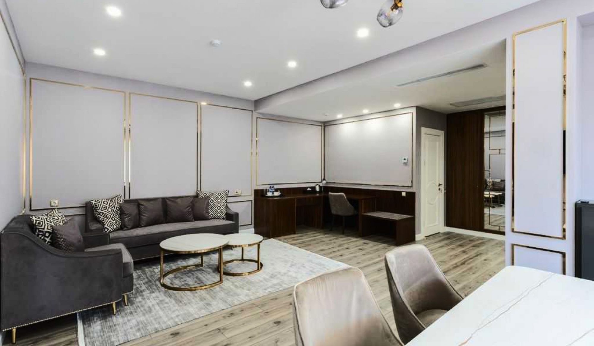Westminster Suite